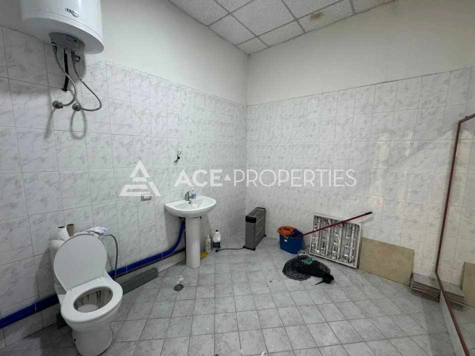 Durres, jepet me qera ambjent biznesi Kati 0, 45 m² 320 € (Vollga, Durres)