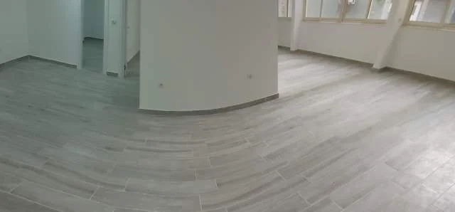 Tirane, jap me qera ambjent biznesi Kati 1, 125 m² 1.200 Euro (Blv Gjergj Fishta)