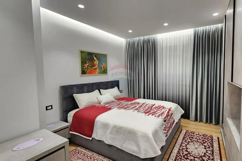 Shqiperi, jepet me qera apartament 2+1 , 104 m² 1.000 € (Rruga e Elbasanit)
