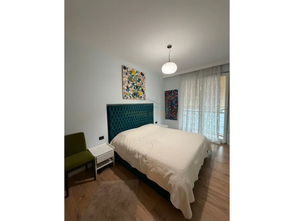 Tirane, shitet apartament 2+1+Ballkon Kati 4, 112 m² 218.000 € (Rruga Gramoz Pashko)
