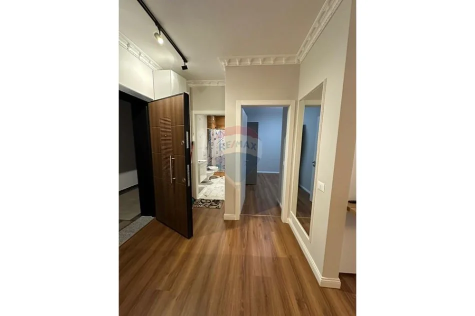 Tirane, jepet me qera apartament 2+1+Ballkon Kati 3, 79 m² 600 € (Kompleksi Halili)
