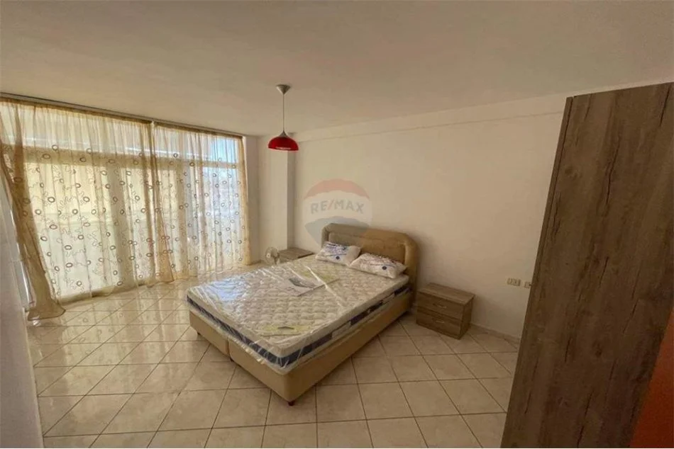 Apartament 1+1 tek Rruga e Durresit