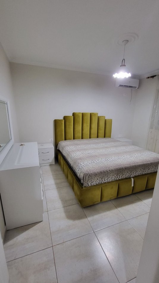 Tirane, jepet me qera apartament 2+1 Kati 2, 90 m² 550 € (Rruga e Elbasanit)