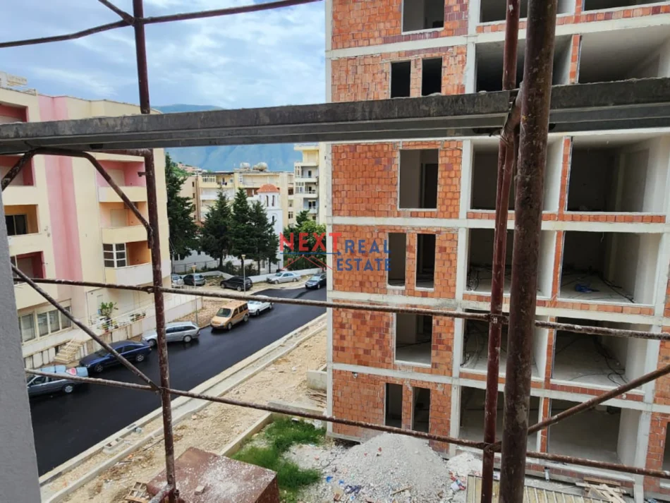 REZERVO PRONEN VETEM ME 500€! Vlore, shitet apartament 2+1+Ballkon , 103 m² 115.000 € (ORIKUM)
