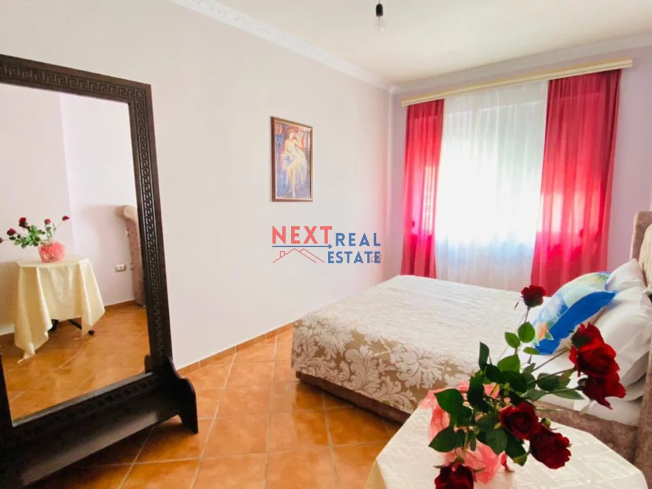 Vlore, jepet me qera apartament 2+1+Ballkon Kati 9, 90 m² 500 € 