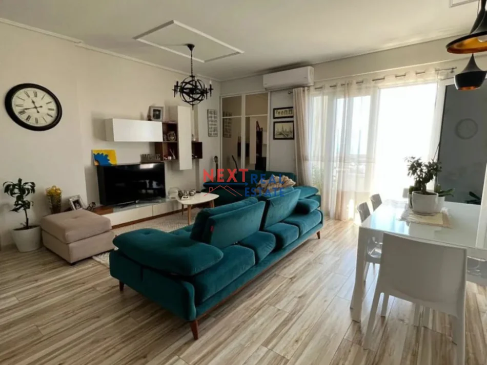 Vlore, shitet apartament 3+1+Aneks+Ballkon Kati 4, 148 m² 318.000 € (VLORA MARINA)