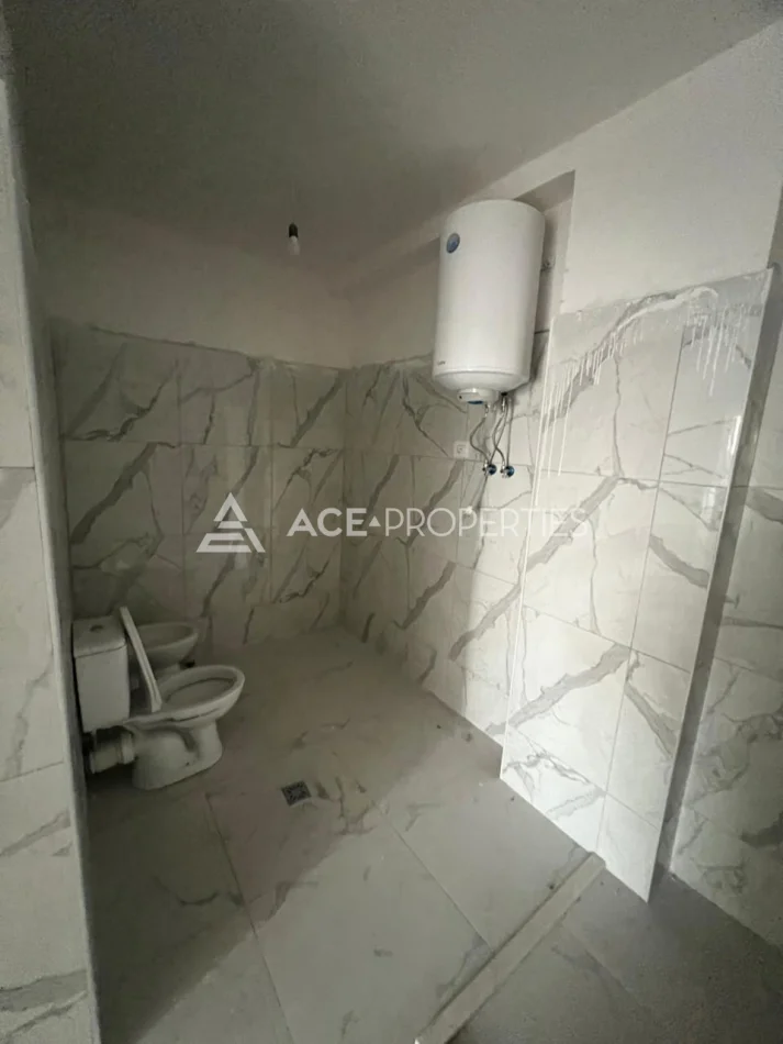 Durres, jepet me qera apartament 3+1 Kati 6, 105 m² 499 € (Ujsjellesi, Durres)