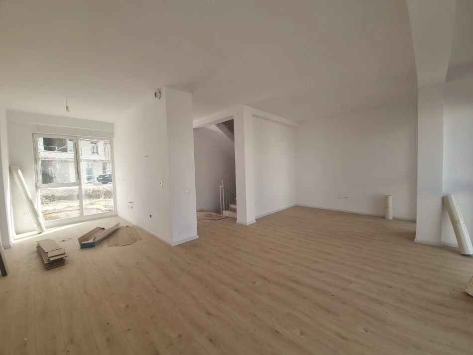 Tirane, shitet 3 Katshe , 197 m² 370.000 € (Aba Residence)