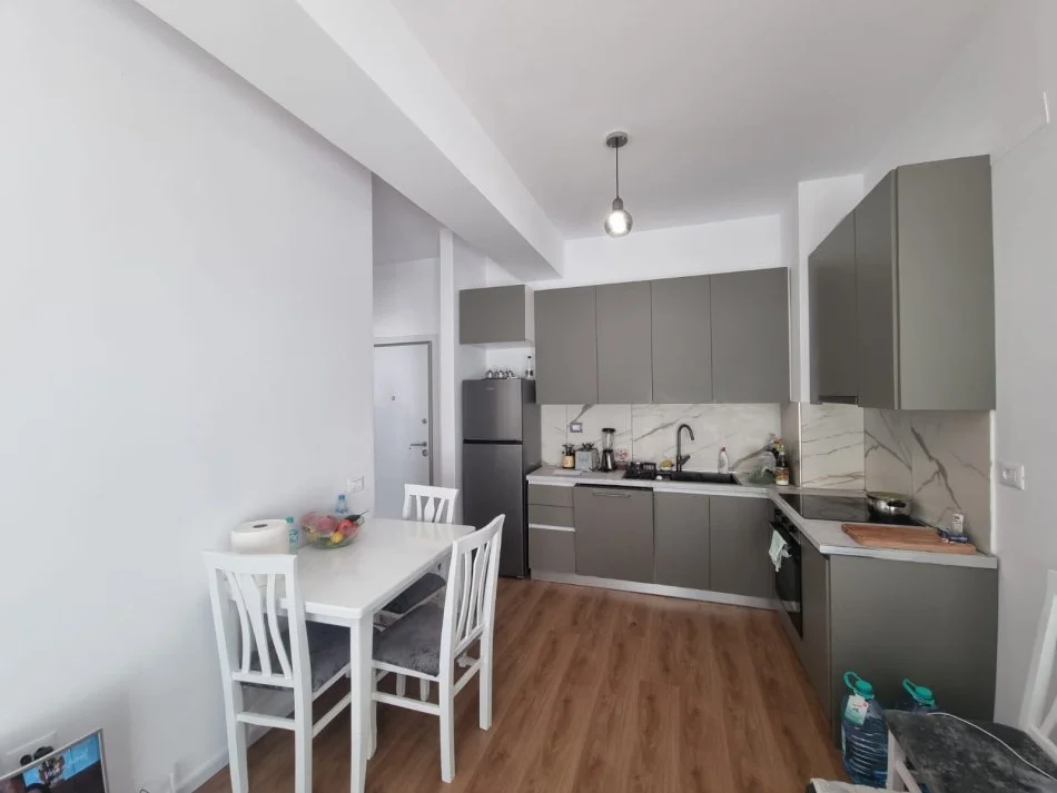 Tirane, shitet apartament 1+1+Ballkon Kati 6, 51 m² 80.000 € (Rruga Pasho Hysa)