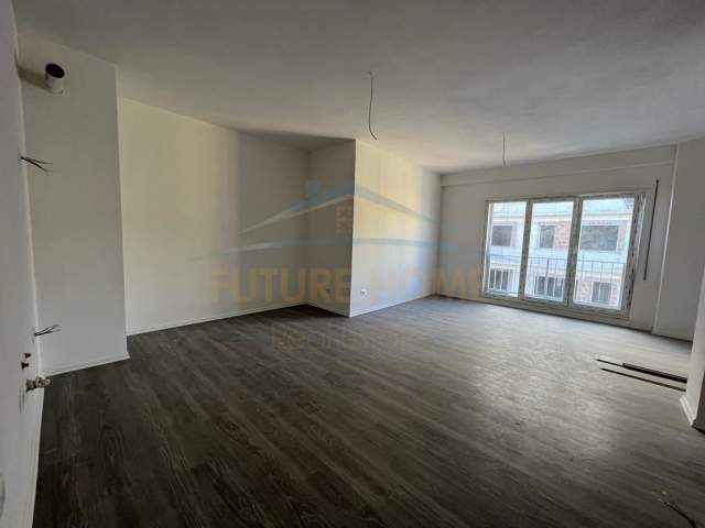 Tirane, shes apartament 2+1+BLK Kati 4, 105 m² 156.000 Euro (Selvia)