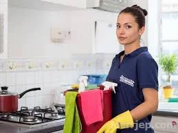 Ofrojme BABYSITTER, KUJDESTARE per te moshuar, SANITARE