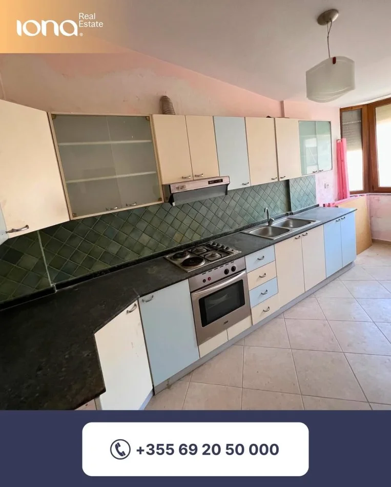 Shkembi Kavajes, shitet apartament 3+1+Ballkon Kati 4, 150 m² 150.000 € (Shkembi Kavajes)