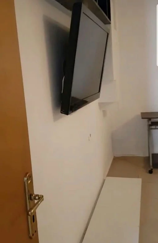 jepet me qera apartament 2+1+Ballkon Kati 1, 80 m² 500 € (Rruga ''Jordan Misja")