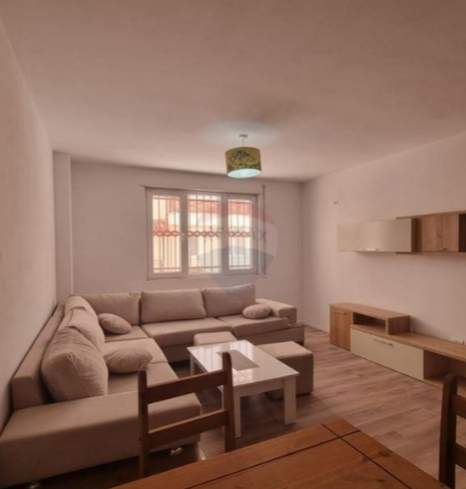 Tirane, jepet me qera apartament 1+1 Kati 1, 52 m² 380 Euro (Kodra e Diellit)