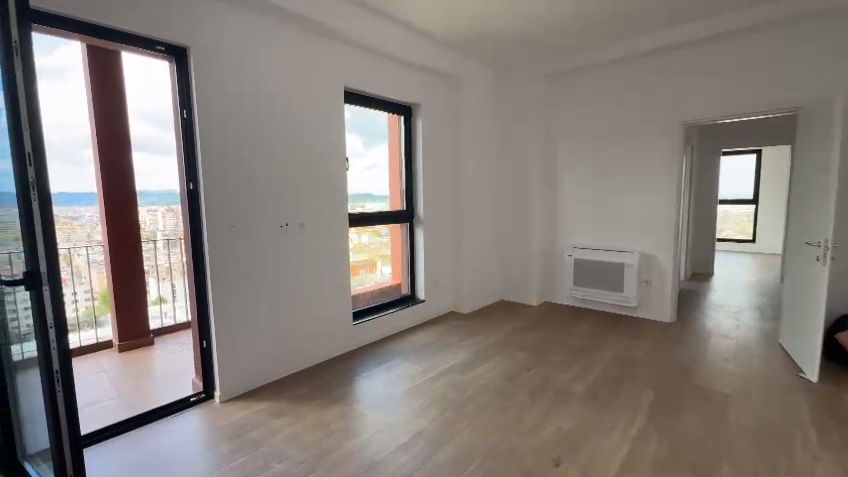 Tirane, jepet me qera zyre Kati 12, 126 m² 850 € (21 Dhjetori)