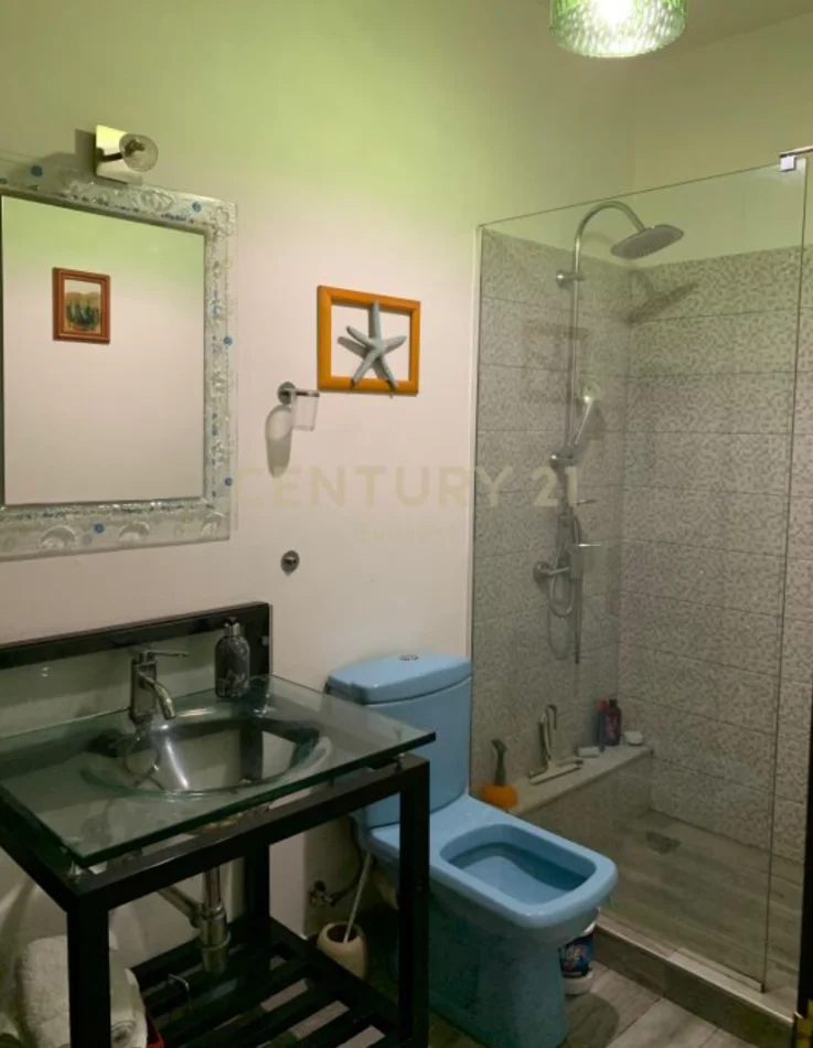 Tirane, jepet me qera apartament 1+1 Kati 2, 71 m² 500 € (spitali gjerman)