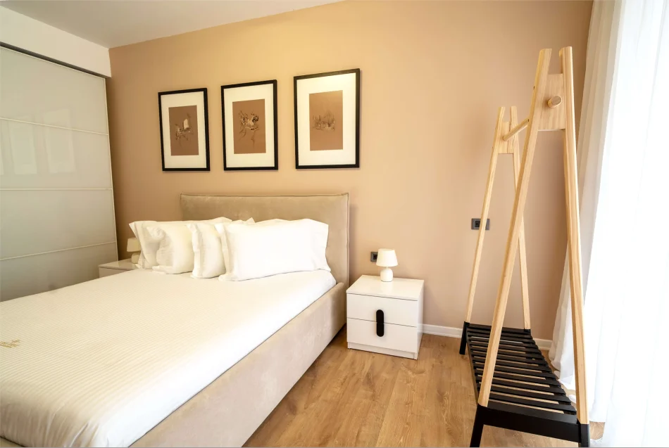 Tirane, jepet me qera apartament 2+1+Aneks+Ballkon Kati 8, 125 m² 1.400 € (Rr. Sami Frasheri / Kompleksi NOBIS)