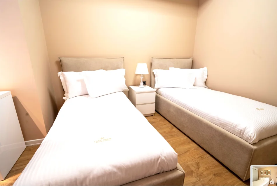 Tirane, jepet me qera apartament 2+1+Aneks+Ballkon Kati 8, 125 m² 1.400 € (Rr. Sami Frasheri / Kompleksi NOBIS)