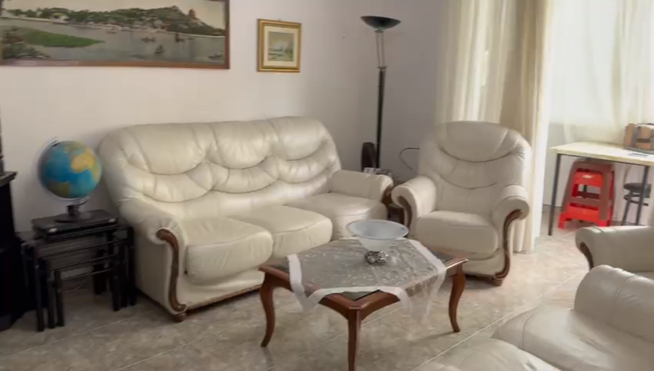 Tirane, jepet me qera apartament 2+1 Kati 4, 81 m² 460 € 