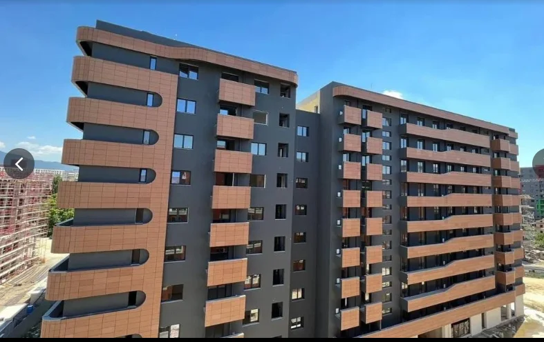 Tirane, shitet apartament 2+1 Kati 2, 