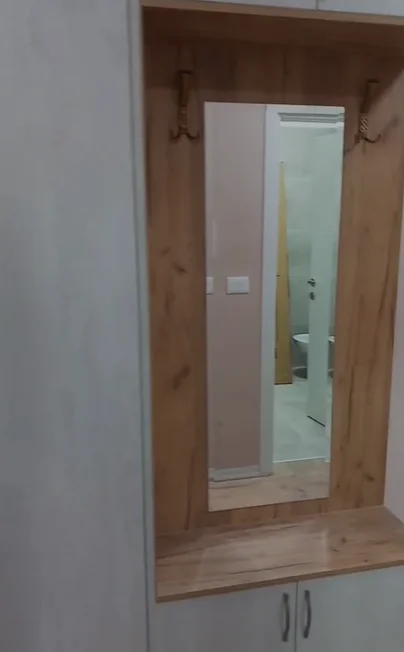 Tirane, jepet me qera apartament 1+1 Kati 3, 64 m² 450 € (XHAMLLIKU)