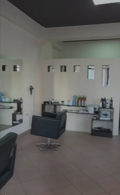 Tirane, jepet me qera dyqan Kati 0, 50 m² 600 € (RRUGA E ELBASANIT)