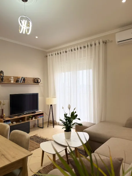Tirane, jepet me qera apartament 1+1 Kati 3, 60 m² 650 € (Misto Mame)