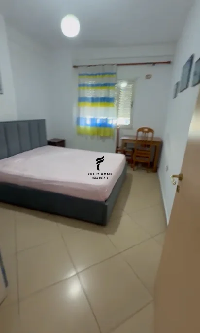 Tirane, jepet me qera apartament 1+1 Kati 1, 70 m² 420 € (YZBERISHT)