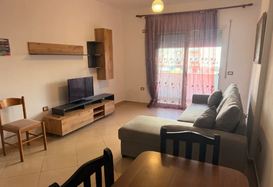 Tirane, jepet me qera apartament 1+1 Kati 1, 69 m² 400 € (Yzberisht)