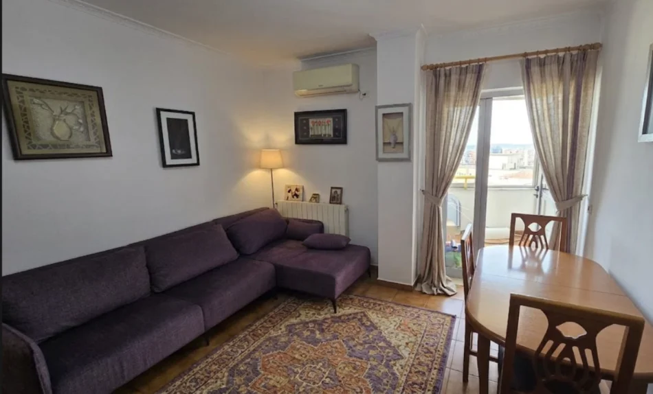 Tirane, jepet me qera apartament 1+1 Kati 10, 68 m² 450 €  (Pranë Delijorgjit)