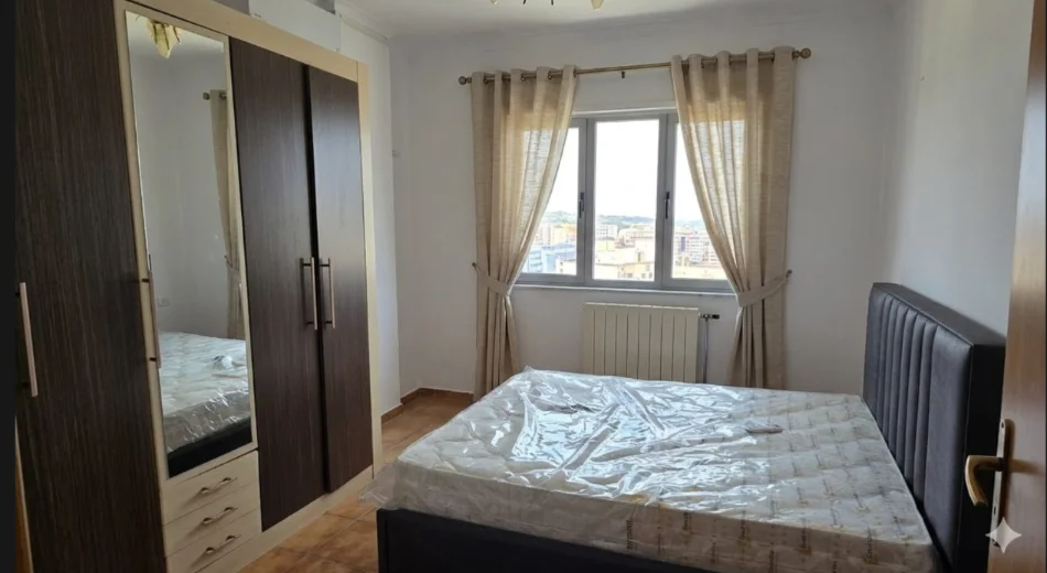 Tirane, jepet me qera apartament 1+1 , 53 m² 470 € (Pranë Delijorgjit)