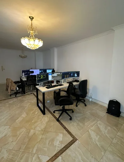 Tirane, jepet me qera zyre Kati 4, 90 m² 1.000 € 