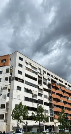 Tirane, shitet apartament 1+1 Kati 5, 60 m² 137.000 € (Rruga Migjeni)