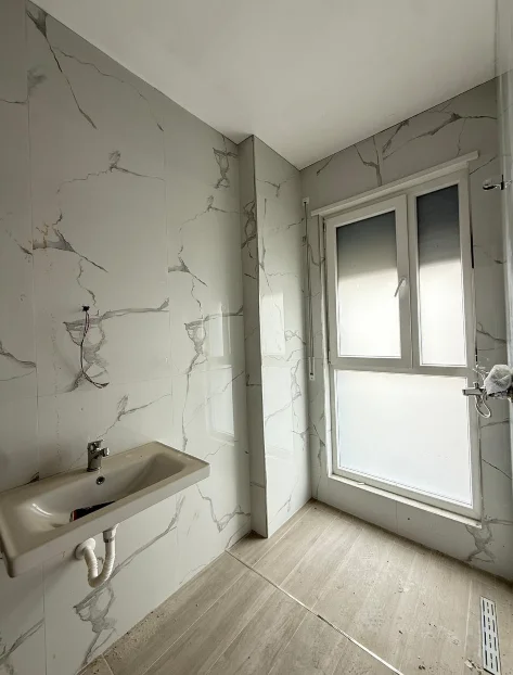 Tirane, shes apartament 2+1+Ballkon , 112 m² 214.002 € (Don Bosko)