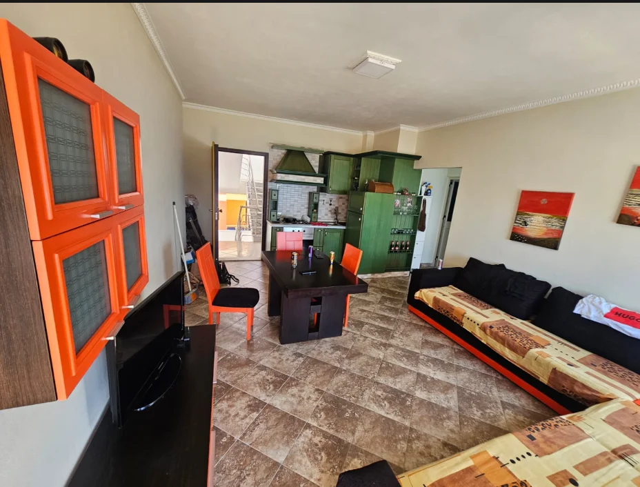 Durres, jepet me qera apartament 1+1 Kati 4, 60 m² 600 € (Shetitorja e Plazhit, Durrës, Albania)