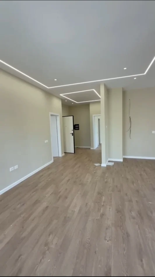 Tirane, shitet apartament 2+1+Ballkon , 118 m² 330.000 € (21 Dhjetori)