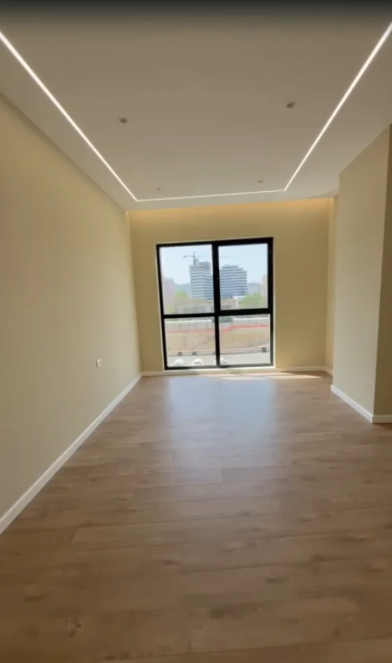 Tirane, shitet apartament 2+1+Ballkon , 118 m² 330.000 € (21 Dhjetori)