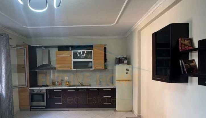 Tirane, shitet apartament 1+1 Kati 6, 70 m² 120.000 € (Astir)