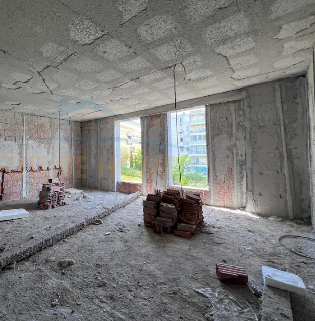 Tirane, shitet apartament 2+1+2, Kati 4, 110 m² 176.800 € (Ali Demi)