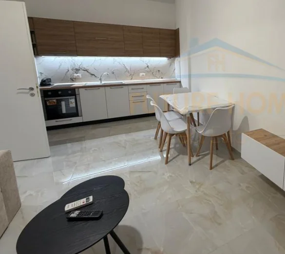 Tirane, jepet me qera apartament 1+1+ Parkim, Kati 3, 62 m² 450 € (Astir)