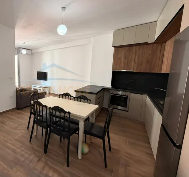 Tirane, shitet apartament 2+1 Kati 5, 88 m² 146.999 € (Astir)