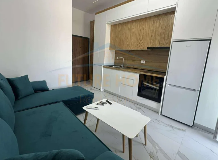 Tirane, jepet me qera Garsoniere , Kati 2, 28 m² 250 € (Kombinat)