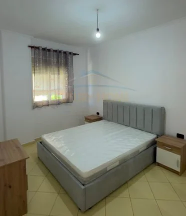 Tirane, jepet me qera apartament 1+1 Kati 3, 61 m² 350 € (Fresk)
