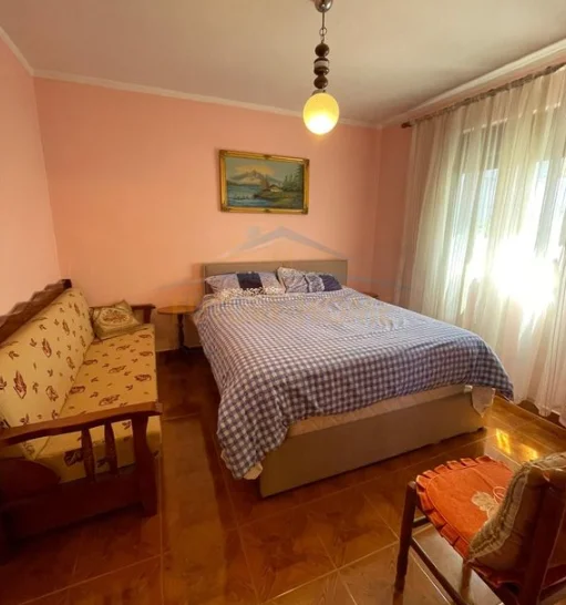 Tirane, jepet me qera apartament 2+1 Kati 2, 75 m² 499 € (Ish Parku Autobuzave)