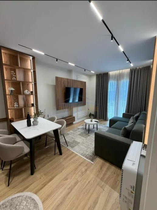 Tirane, jepet me qera apartament 2+1 Kati 7, 82 m² 800 € (Don Bosko)