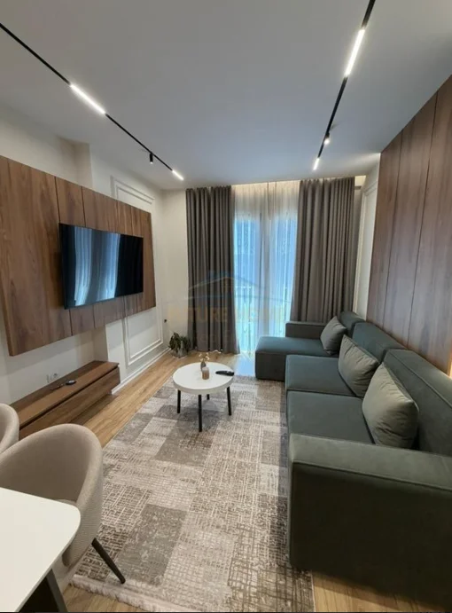 Tirane, jepet me qera apartament 2+1 Kati 7, 82 m² 800 € (Don Bosko)