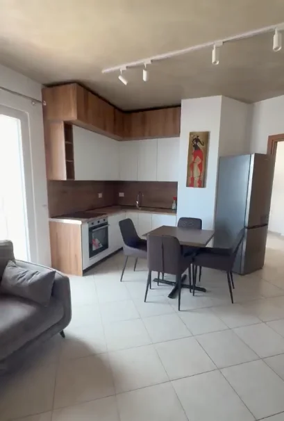 Tirane, jepet me qera apartament 1+1 Kati 9, 70 m² 800 € (ASTIR)