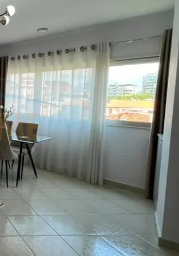 Tirane, shitet apartament 1+1+Ballkon Kati 7, 61 m² 188.471 € (Komuna e Parisit)