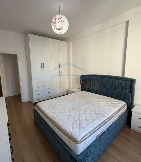 Tirane, jepet me qera apartament 2+1 Kati 5, 100 m² (Yzberisht)