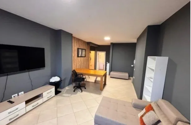 Tirane, jepet me qera apartament 2+1 Kati 3, 100 m² 749 € 